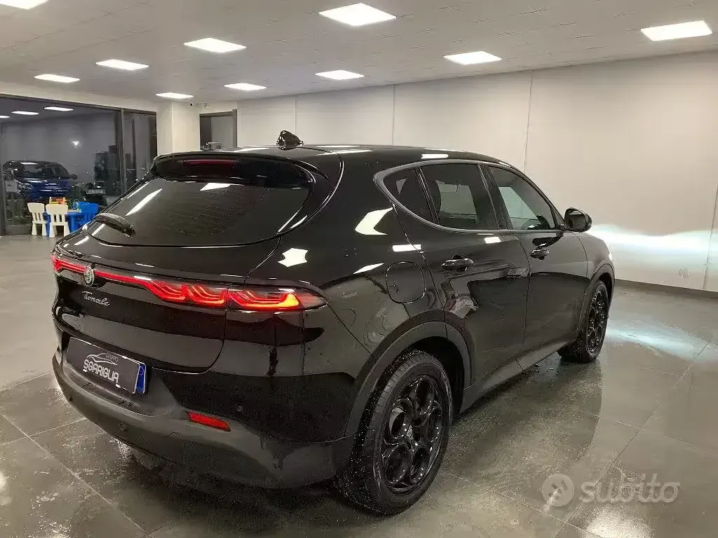Usata Alfa Romeo Tonale Super 131 CV (96 kW) 2023 Nero SUV