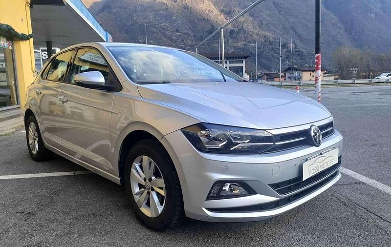 Usata VW Polo Comfortline 80 CV (58 kW) 2020 Argento Utilitaria