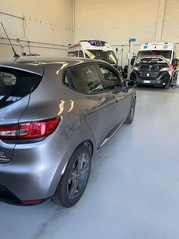 Usata Renault Clio IV 64 CV (47 kW) 2014 Berlina
