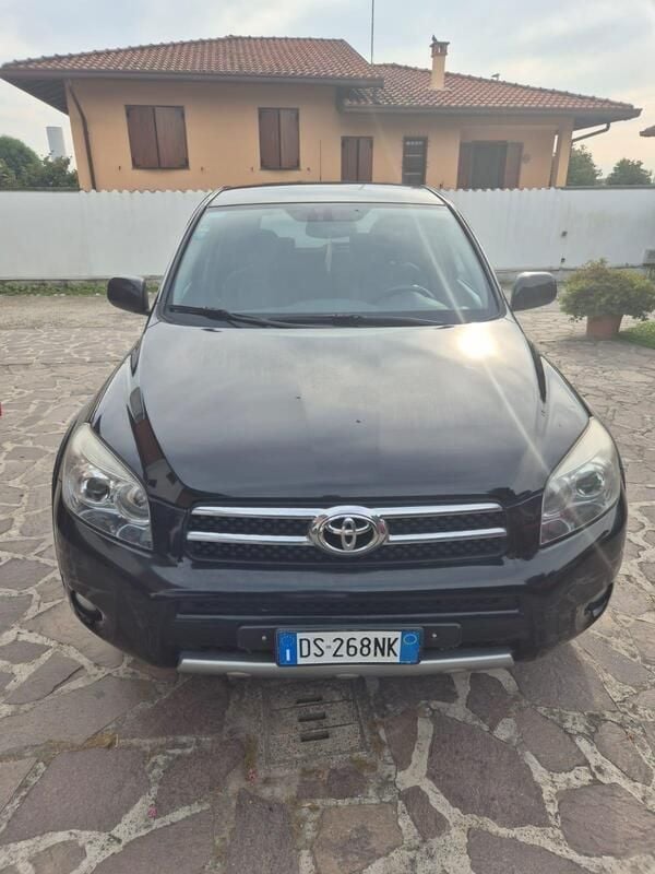 Usata Toyota RAV4 Luxury 176 CV (129 kW) 2008 Nero SUV