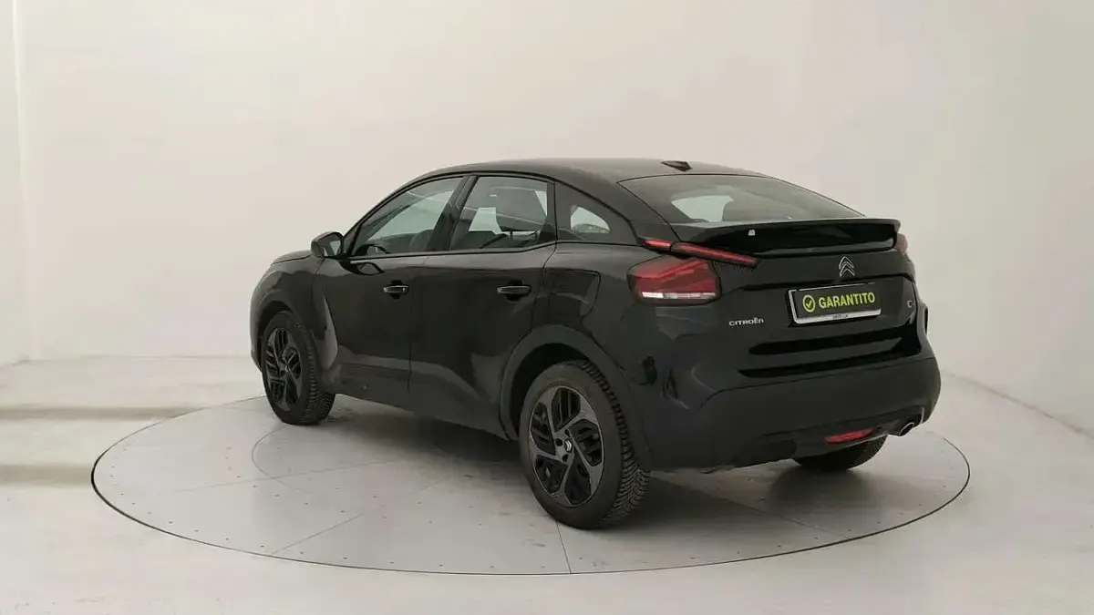 Usata Citroën C4 Feel 131 CV (96 kW) 2023 Nero SUV
