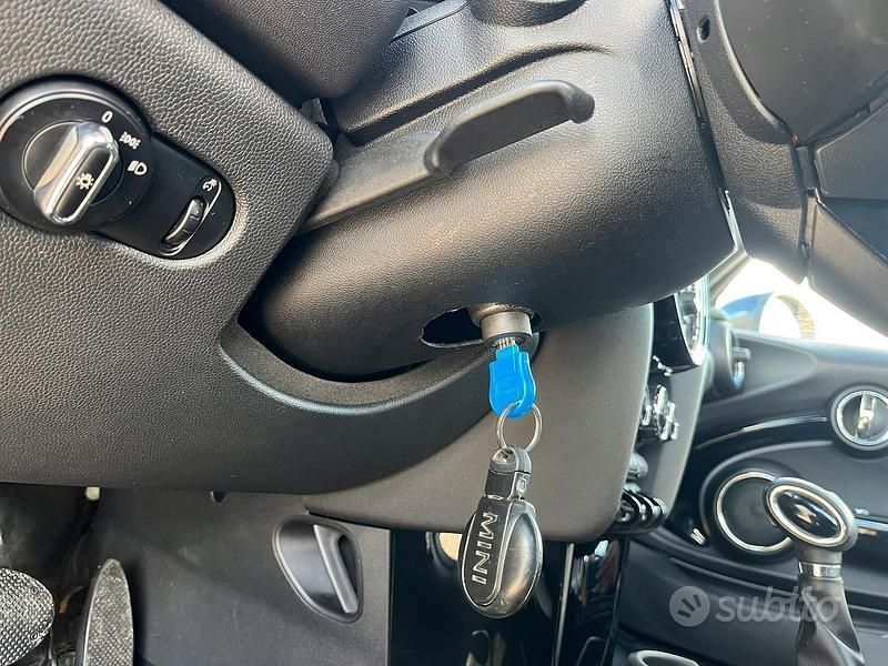 Usata Mini Cooper D Cabriolet 116 CV (85 kW) 2018 Cabrio