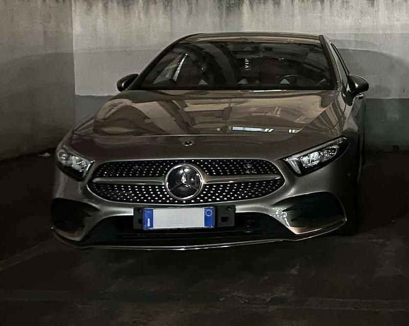 Usata Mercedes A200 150 CV (110 kW) 2020 Berlina