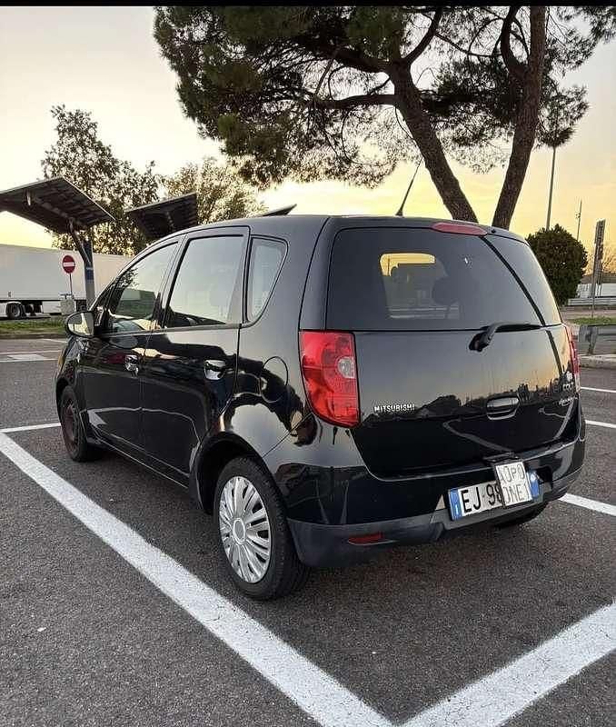 Usata Mitsubishi Colt 75 CV (55 kW) 2011 Berlina