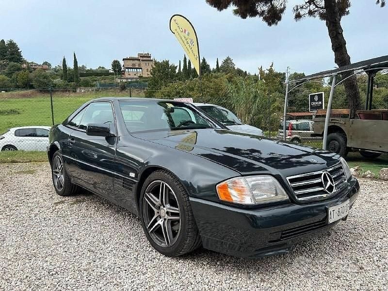 Usata Mercedes SL300 AMG 231 CV (169 kW) 1993 Nero Cabrio