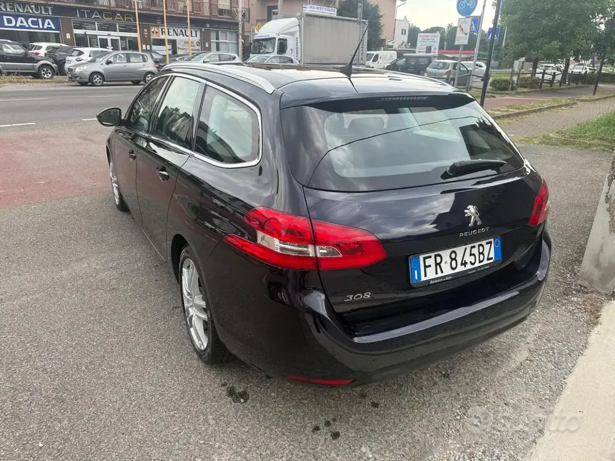 Usata Peugeot 308 Allure 131 CV (96 kW) 2018 Bluazzurro Station wagon