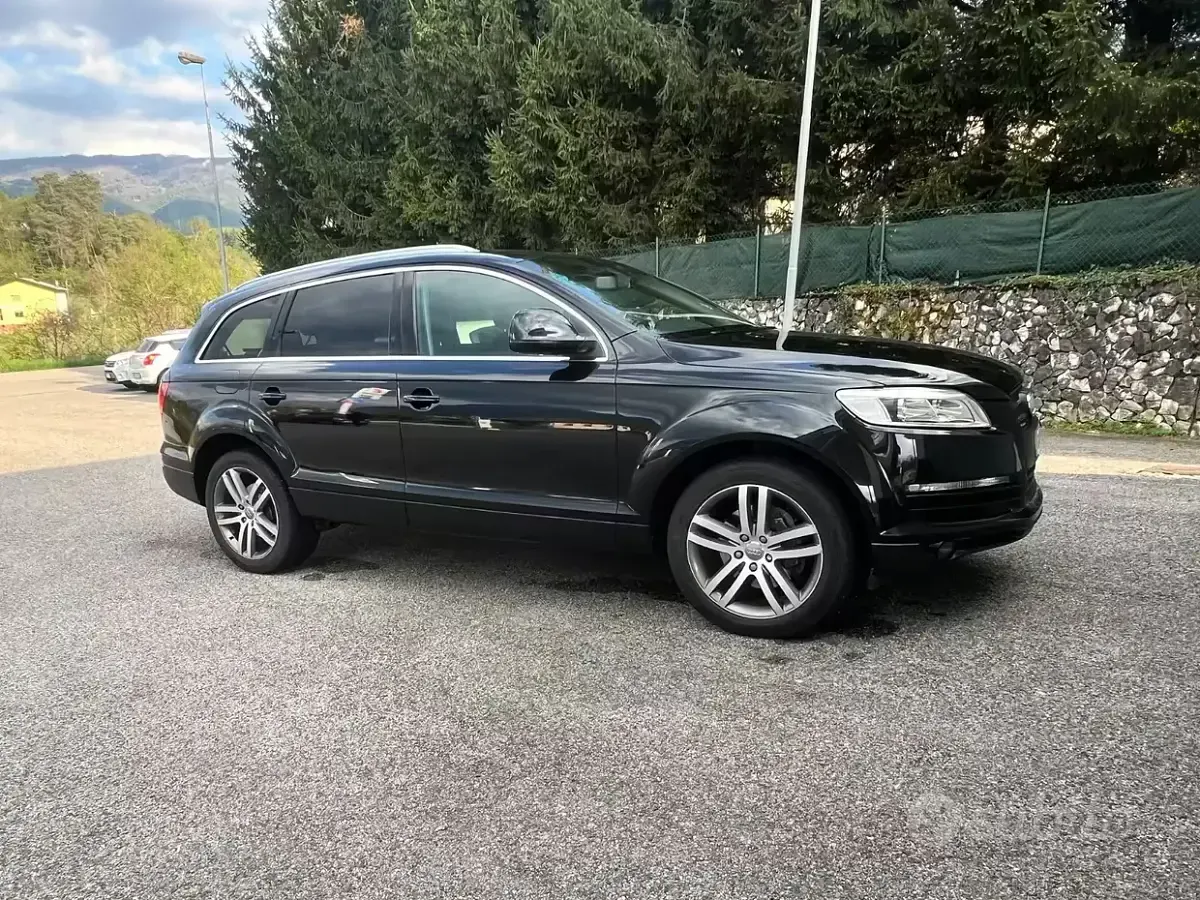 Usata Audi Q7 240 CV (176 kW) 2008 Nero SUV