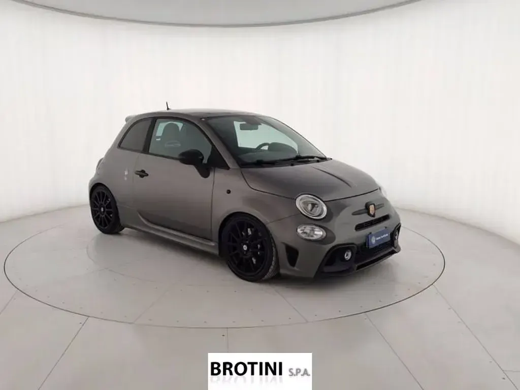 Usata Abarth 595 Esseesse 180 CV (132 kW) 2019 Grigio metallizzato Utilitaria