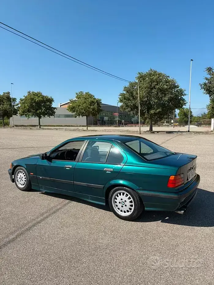 Usata BMW 318 90 CV (66 kW) 1998 Verde Berlina