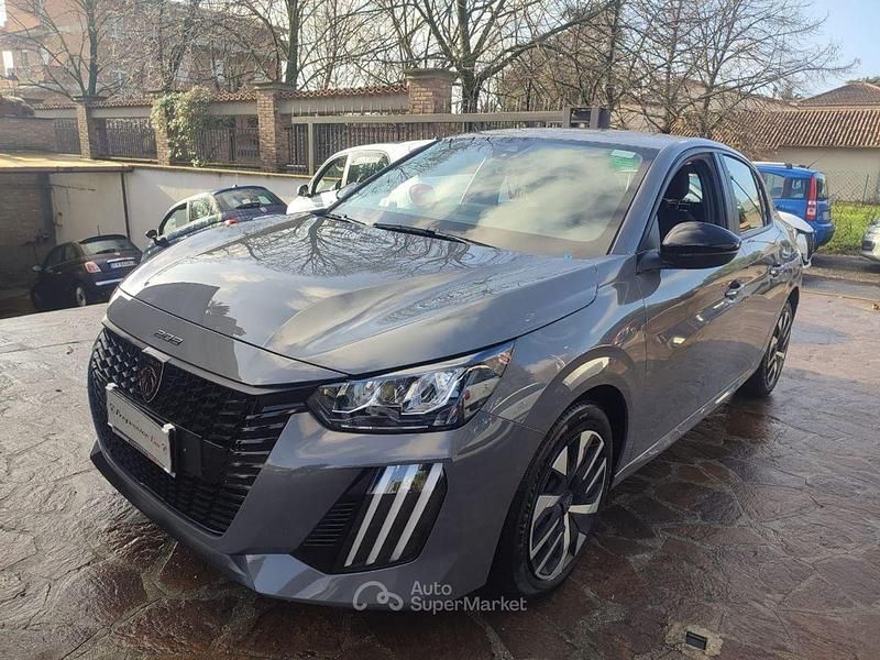 Gray Usata 2024 Peugeot 208 Active Due volumi | 12.990 € (Ottimo prezzo) - Immagine 1/4