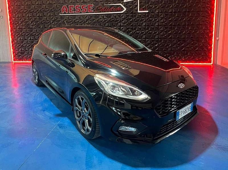 Usata Ford Fiesta ST-Line 101 CV (74 kW) 2018 Nero Utilitaria