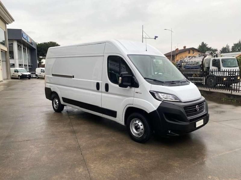 Usata Fiat Ducato 140 CV (102 kW) 2022 Bianco Furgone