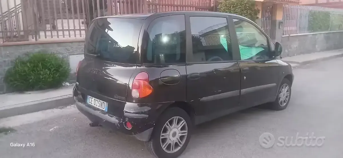 Usata Fiat Multipla 103 CV (75 kW) 2002 Nero Monovolume