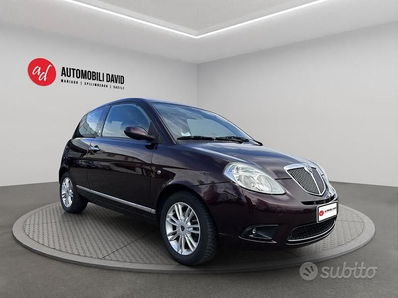 Usata Lancia Ypsilon 77 CV (56 kW) 2009 Rosso Utilitaria