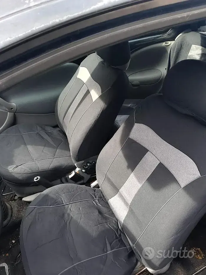 Usata Ford Ka 60 CV (44 kW) 2000 Blu Utilitaria