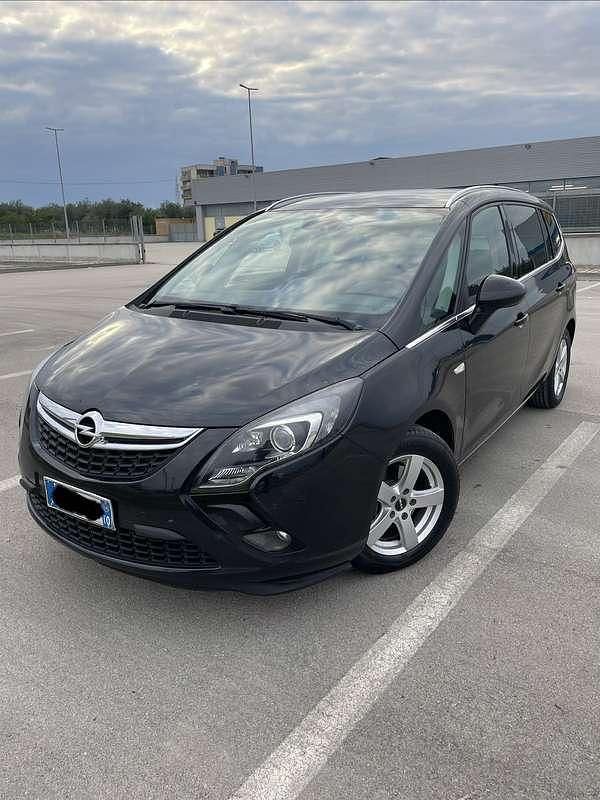 Usata Opel Zafira Tourer Cosmo 136 CV (100 kW) 2014 Monovolume