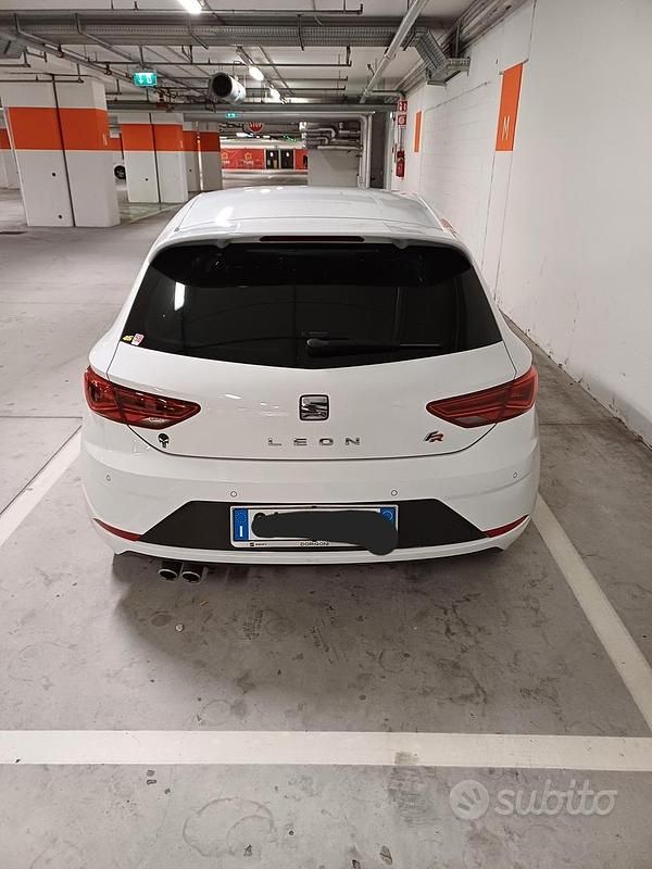 Usata Seat Leon 150 CV (110 kW) 2020 Bianco Berlina