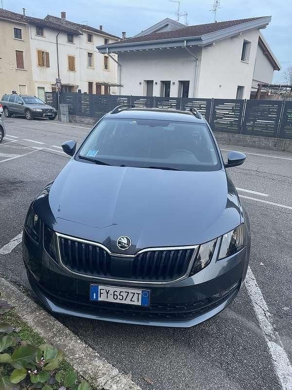 Usata Skoda Octavia G-TEC Ambition 131 CV (96 kW) 2019 Grigio Station wagon