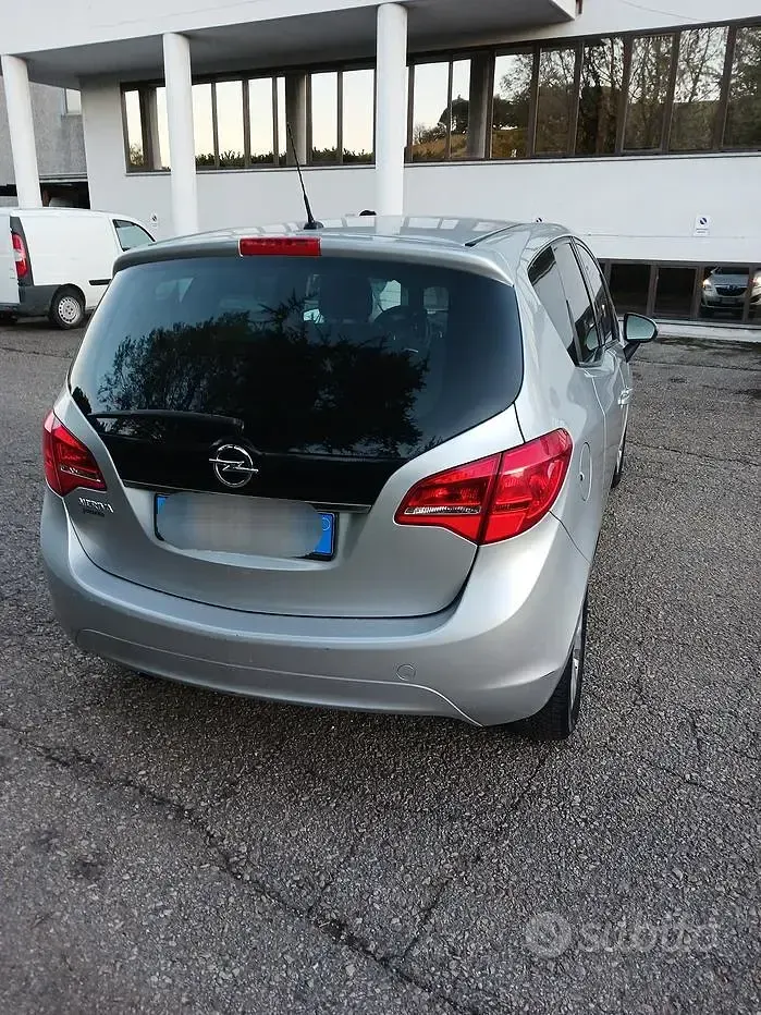 Usata Opel Meriva 101 CV (74 kW) 2012 Monovolume