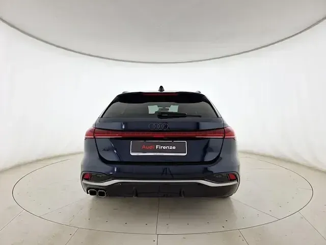 Usata Audi A5 S-Line 204 CV (150 kW) 2025 Blu firmamento metallizzato Station wagon