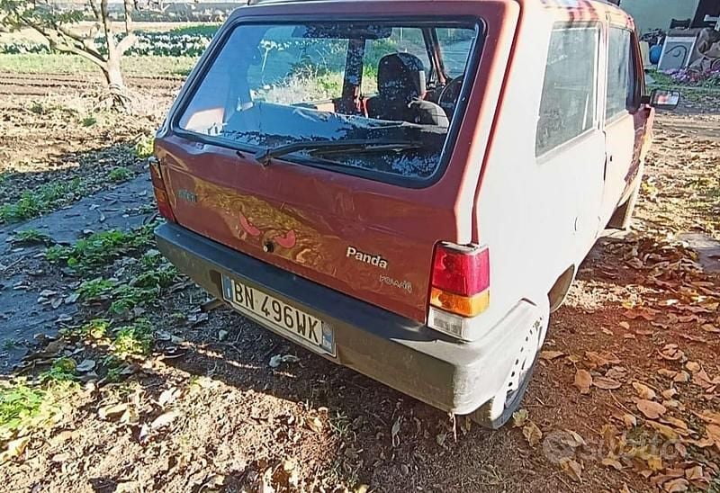 Usata Fiat Panda 16 CV (11 kW) 2000 Rosso Utilitaria