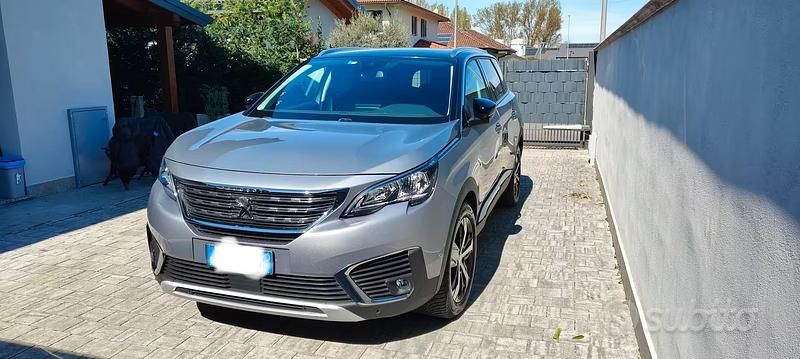 Usata Peugeot 5008 Allure 131 CV (96 kW) 2019 Grigio SUV