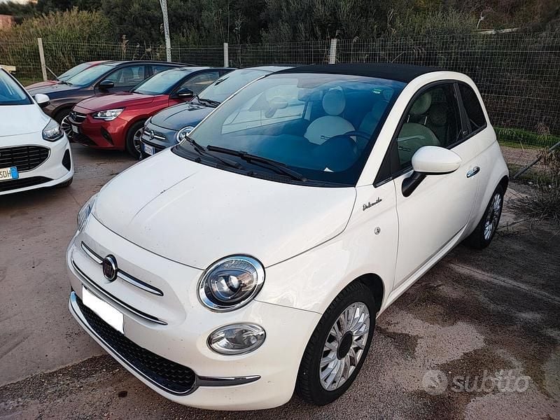 Usado Fiat 500C Dolcevita 69 CV (50 kW) 2022 Blanco Descapotable