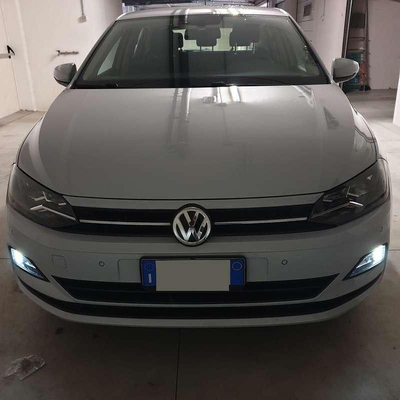 Bianco Usata 2019 VW Polo Comfortline Tre volumi | 12.900 € (Buon prezzo) - Immagine 1/4