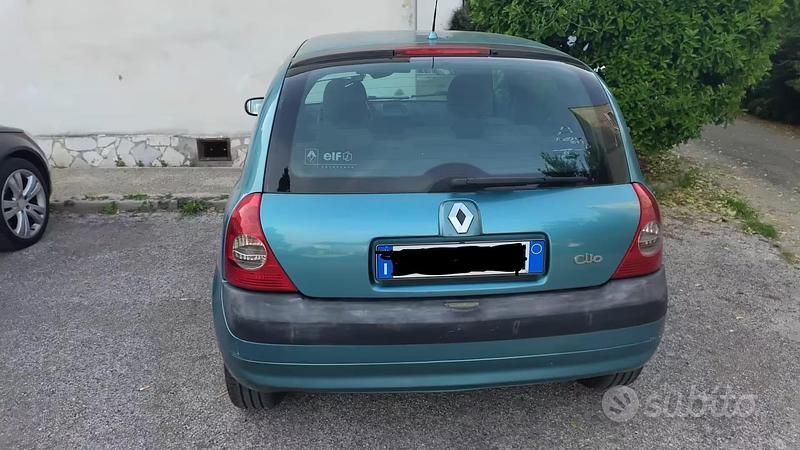 Usata Renault Clio II 65 CV (47 kW) 2005 Berlina