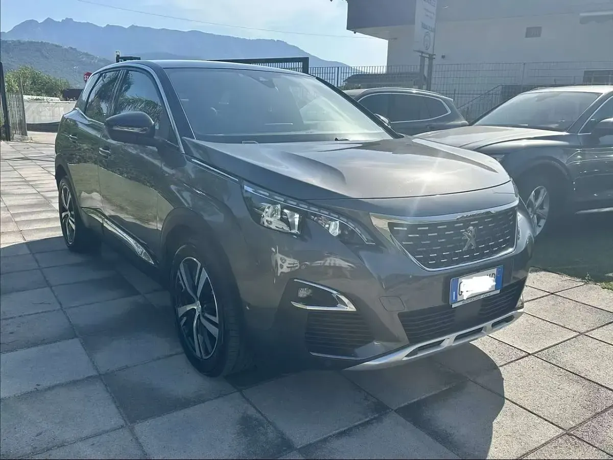 Usata Peugeot 3008 GT-line 131 CV (96 kW) 2020 Nero SUV