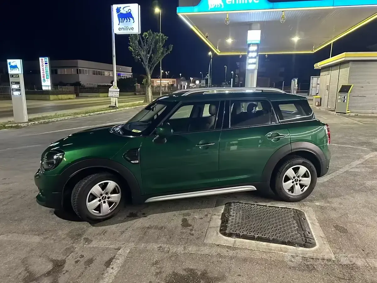 Usata Mini Countryman 116 CV (85 kW) 2019 Verde SUV