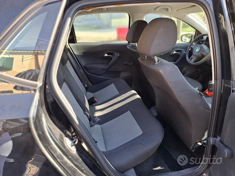 Usata VW Polo Comfortline 75 CV (55 kW) 2013 Nero Berlina