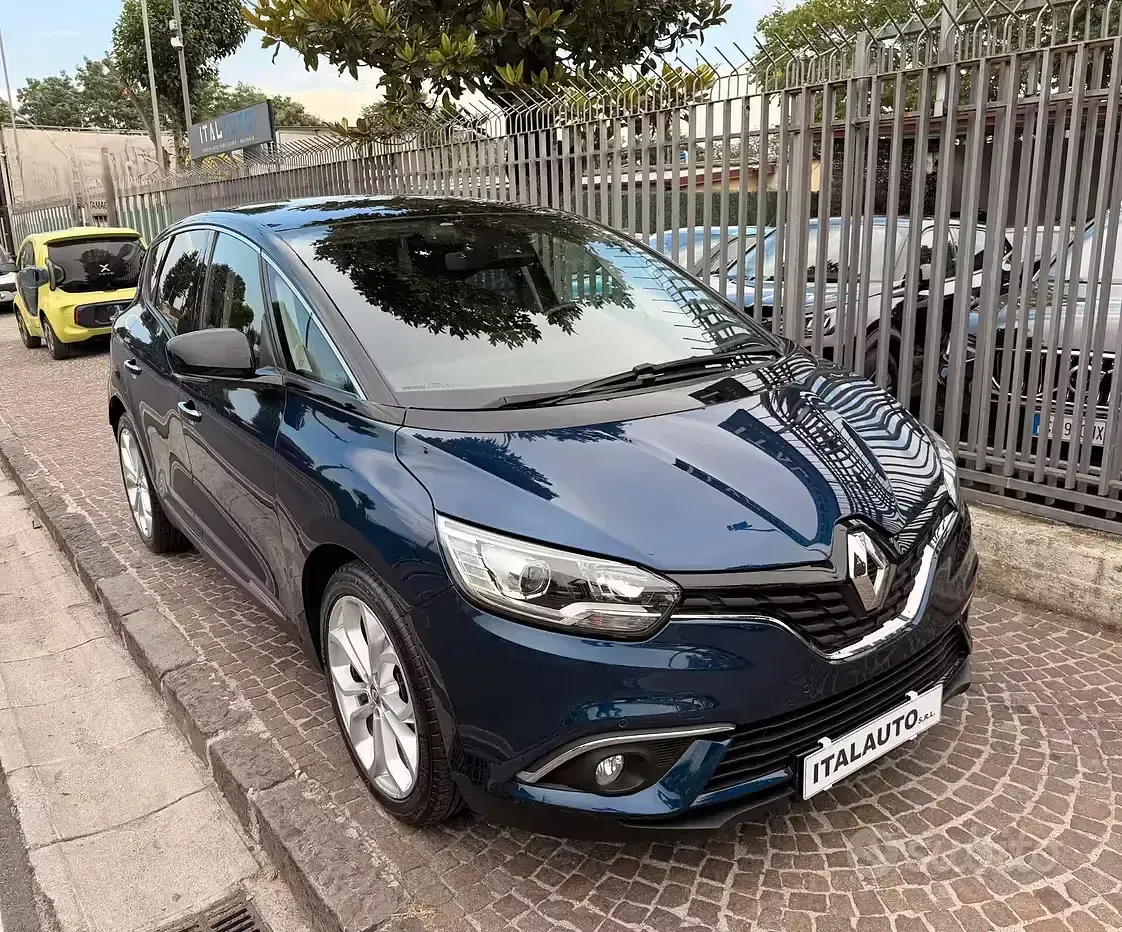 Usata Renault Scénic IV 110 CV (80 kW) 2019 Blu Monovolume
