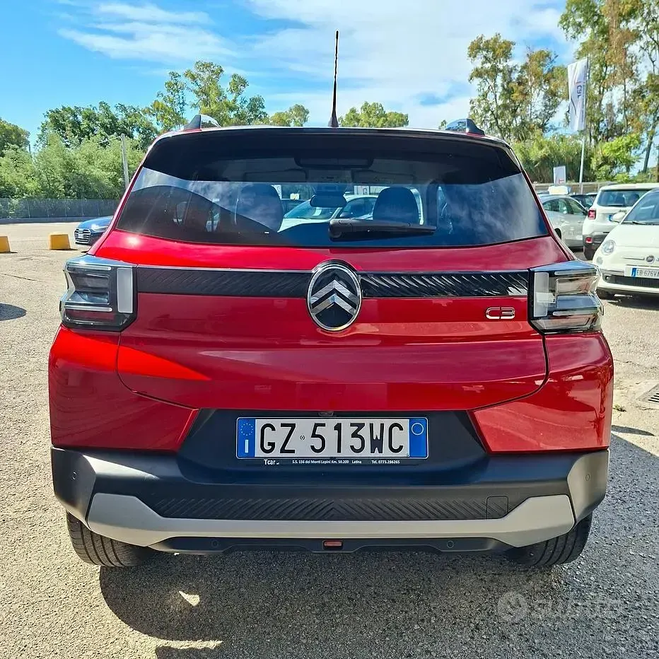 Usata Citroën C3 101 CV (74 kW) 2025 Rosso SUV