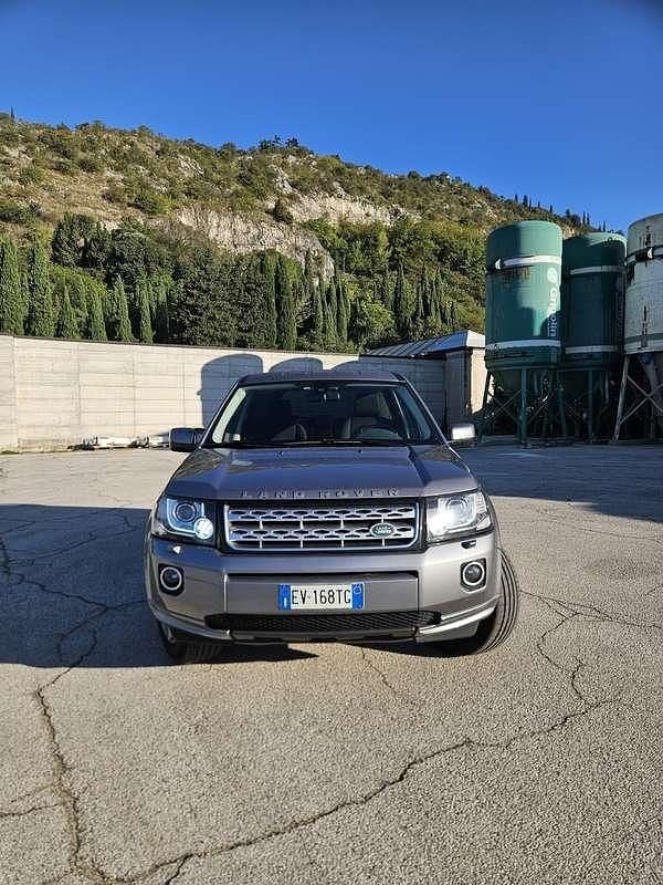 Usata 2015 Land Rover Freelander 2 SE SUV | 10.000 € (Buon prezzo) - Immagine 1/4