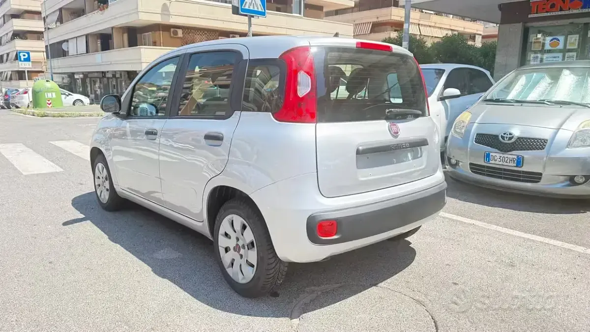 Usata Fiat Panda Lounge 69 CV (50 kW) 2016 Grigio Utilitaria