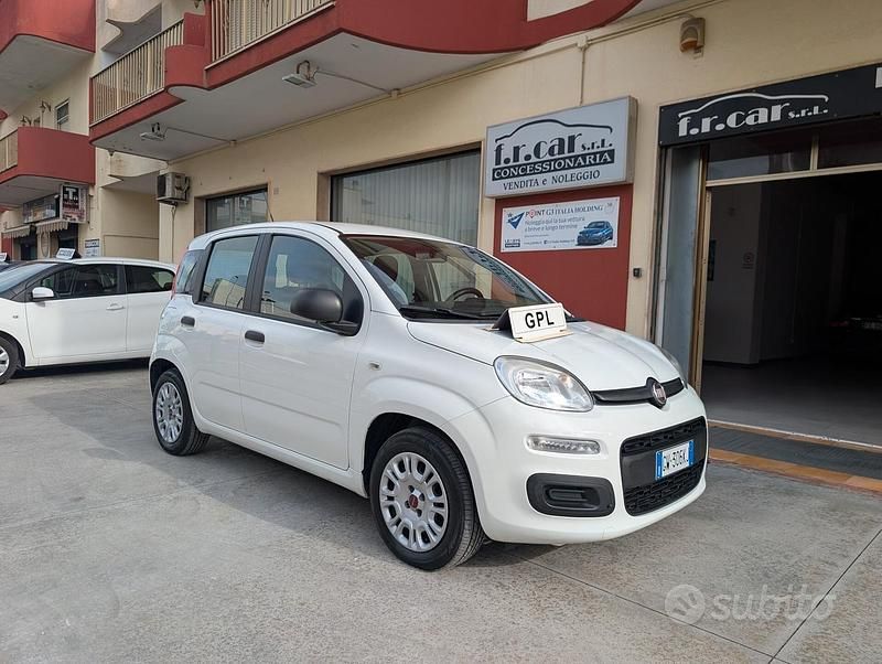 Usata Fiat Panda Easy 69 CV (50 kW) 2017 Bianco Utilitaria