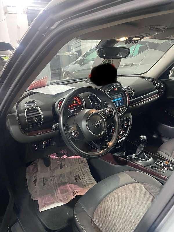 Usata Mini One Clubman 102 CV (75 kW) 2019 Grigio Station wagon