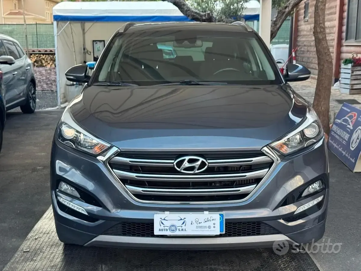 Usata Hyundai Tucson Xpossible 116 CV (85 kW) 2016 Grigio SUV