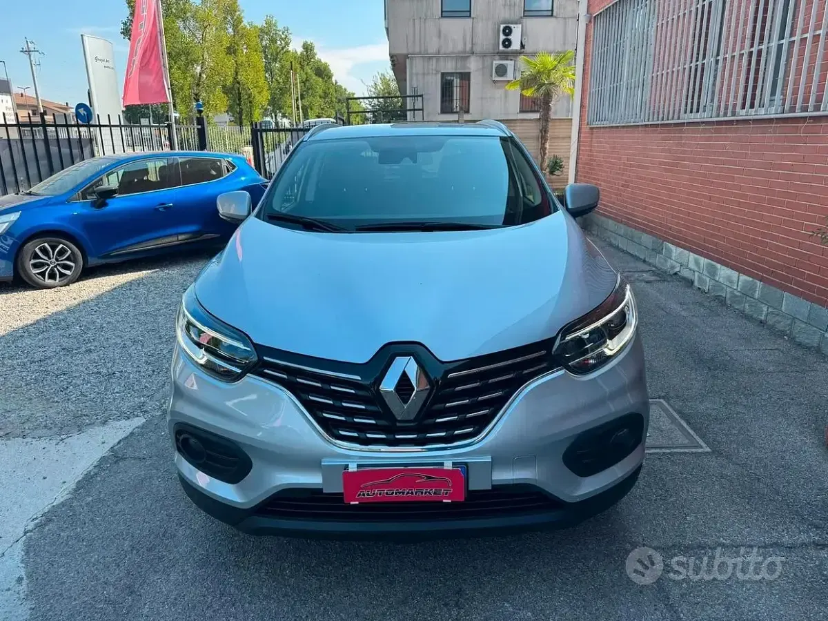 Usata Renault Kadjar 140 CV (102 kW) 2022 Grigio SUV