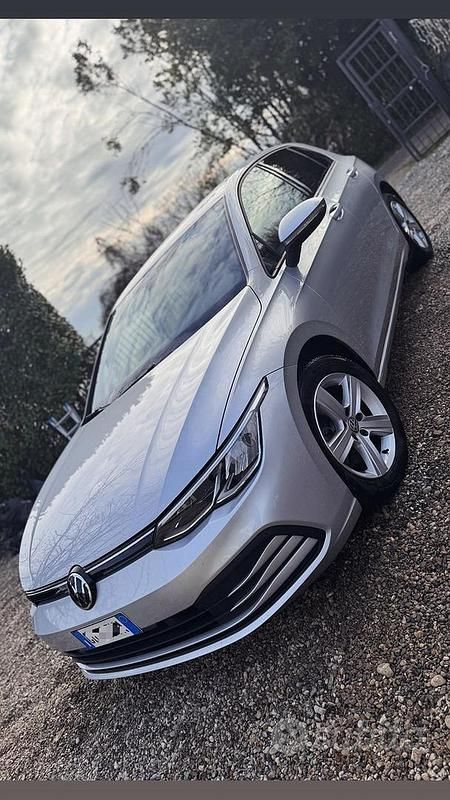 Usata VW Golf VIII 2021 Grigio Utilitaria