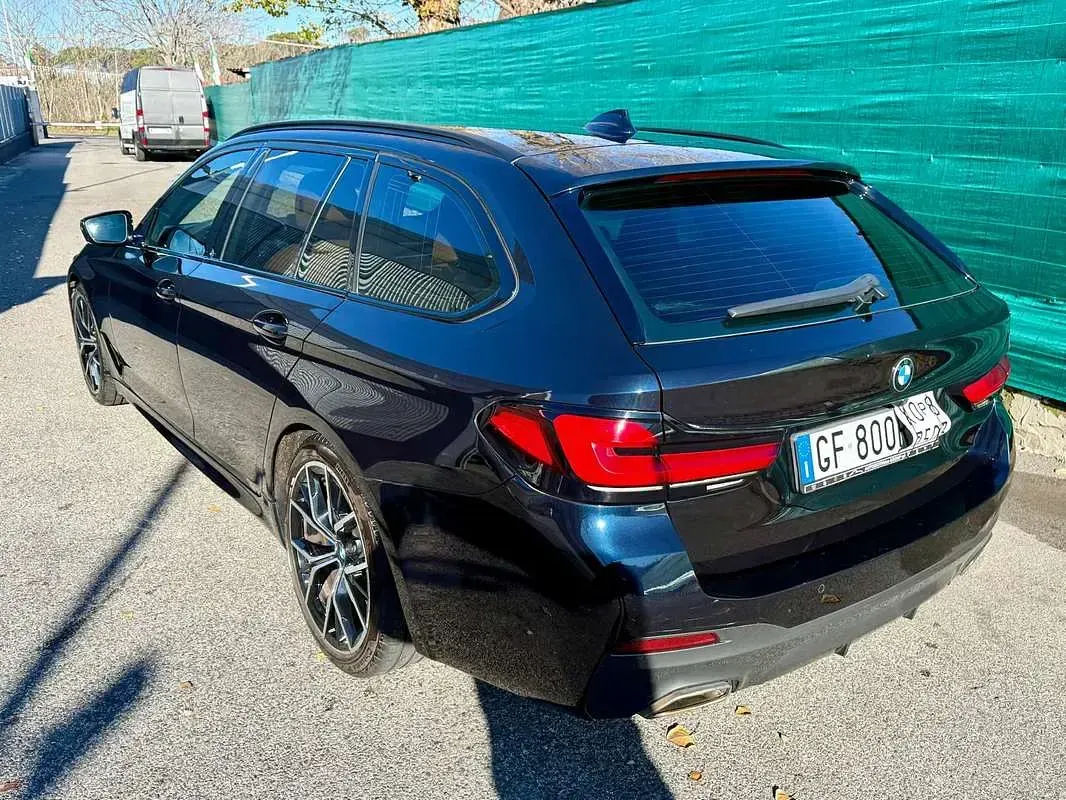 Usata BMW 530 M Sport 249 CV (183 kW) 2021 Blu/azzurro Station wagon