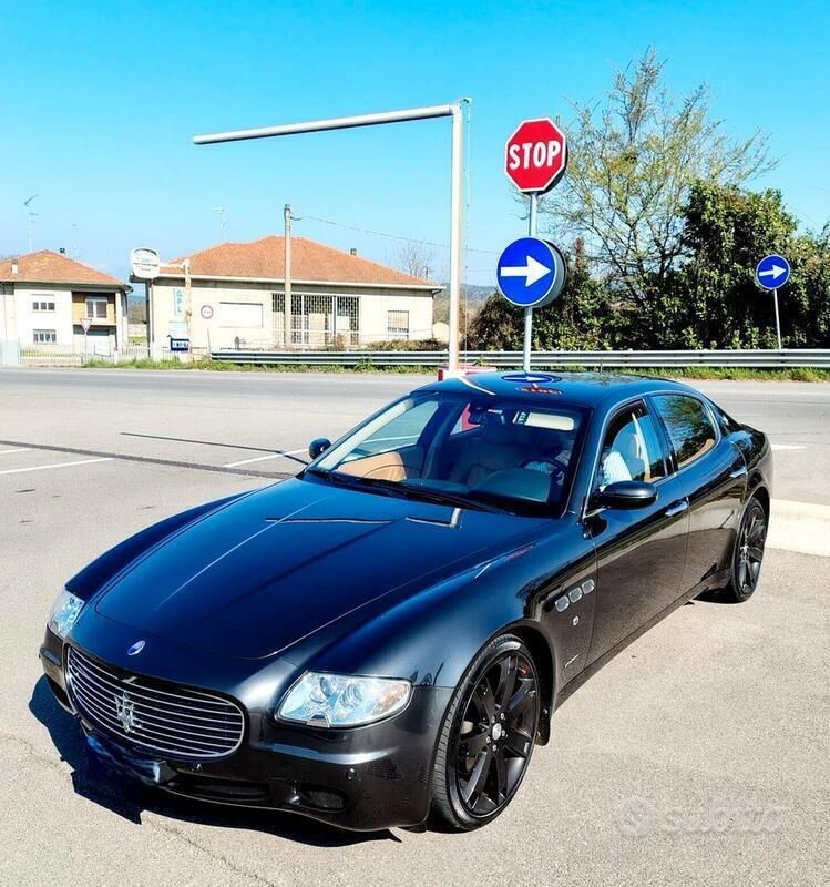 Grigio Usata 2008 Maserati Quattroporte Tre volumi | 30.000 € (Molto cara) - Immagine 1/4