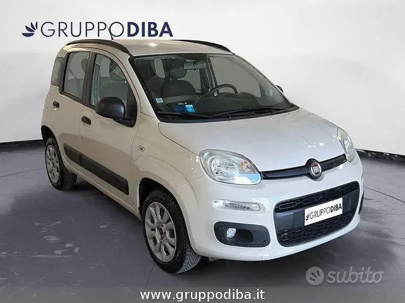 Usata Fiat Panda Lounge 85 CV (62 kW) 2014 Beige Utilitaria