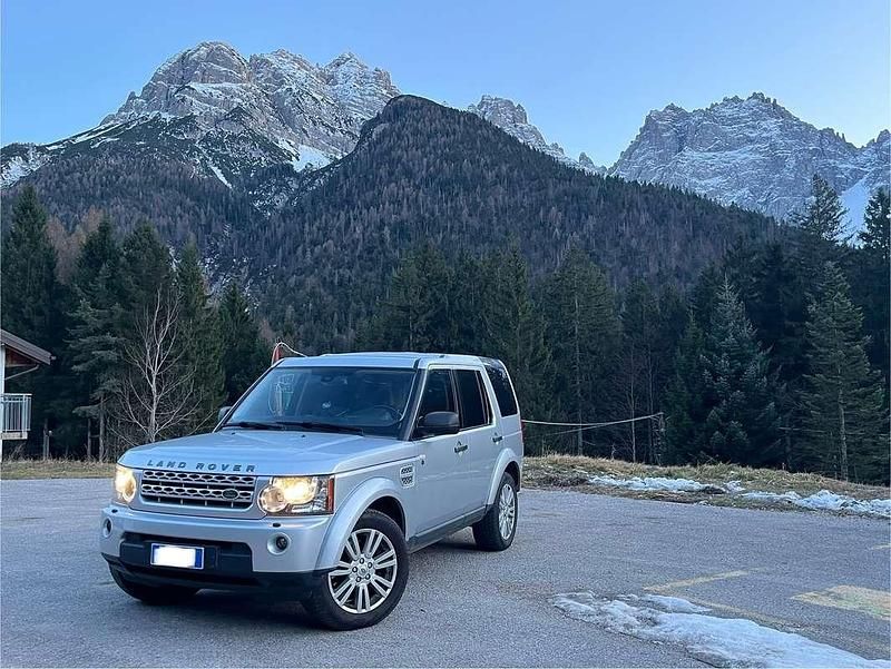 Grigio Usata 2011 Land Rover Discovery 4 SE SUV | 15.000 € - Immagine 1/4