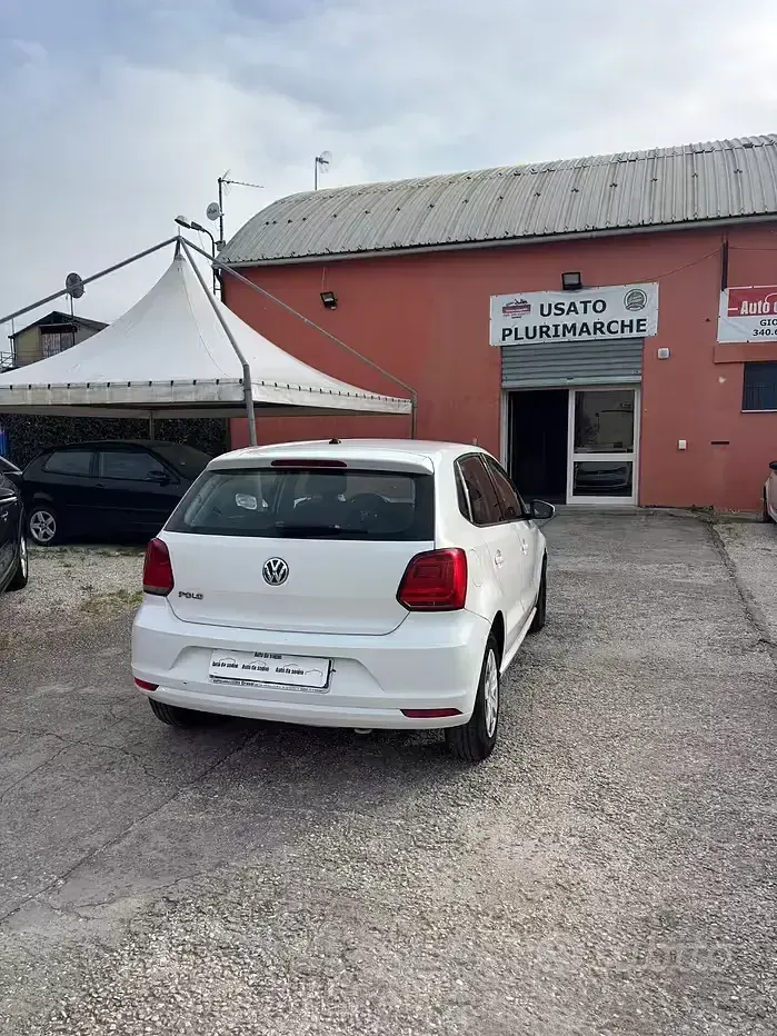 Usata VW Polo Trendline 60 CV (44 kW) 2014 Bianco Berlina