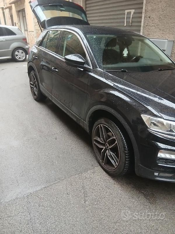 Usata VW T-Roc 2019 Nero SUV