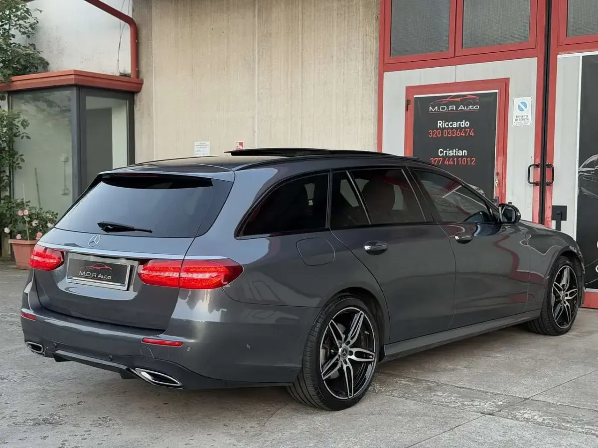Usata Mercedes E400 Premium Plus 340 CV (250 kW) 2018 Grigio Station wagon