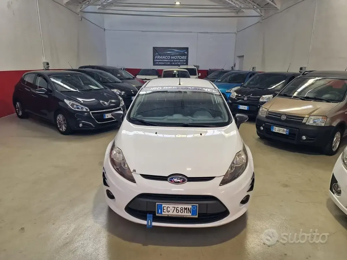 Usata Ford Fiesta Titanium 82 CV (60 kW) 2011 Berlina