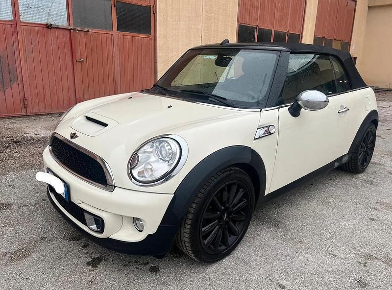 Usata Mini Cooper S Cabriolet 184 CV (135 kW) 2010 Cabrio